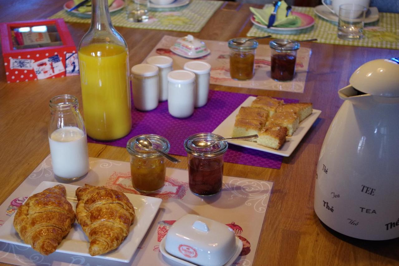 Bed and Breakfast Le Logis De La Poupeliere Vouhé Pokoj fotografie